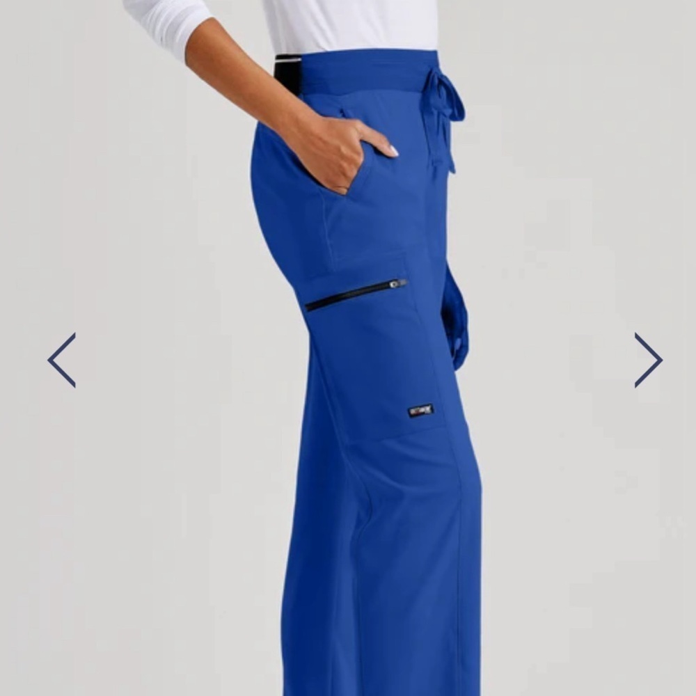 KIM 3-POCKET MID-RISE STRAIGHT LEG SCRUB PANT GREY'S ANATOMY BY BARCO